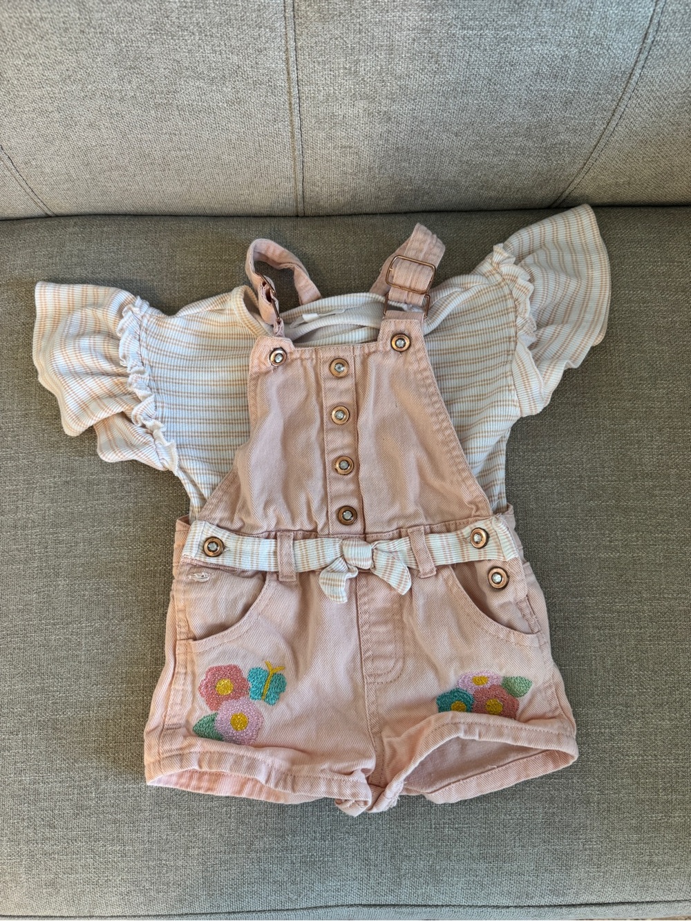 Girls Rompers Bundle - Picture 4 of 6